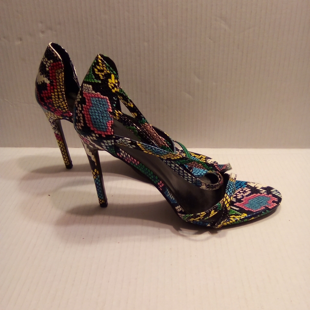 Bold Blue and Yellow High Heels NEW NOT TAG UNBRANDED 5 INCHES HEELS - Picture 5 of 10
